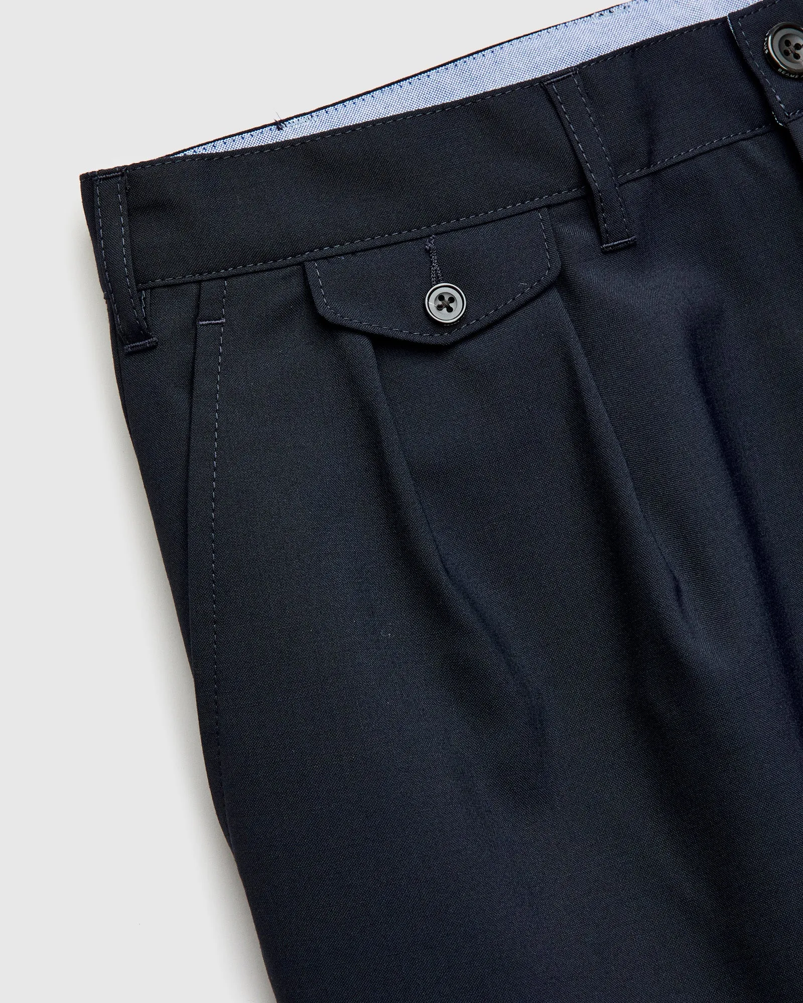 2-Pleat Tropical Wool Trousers in Dark Navy