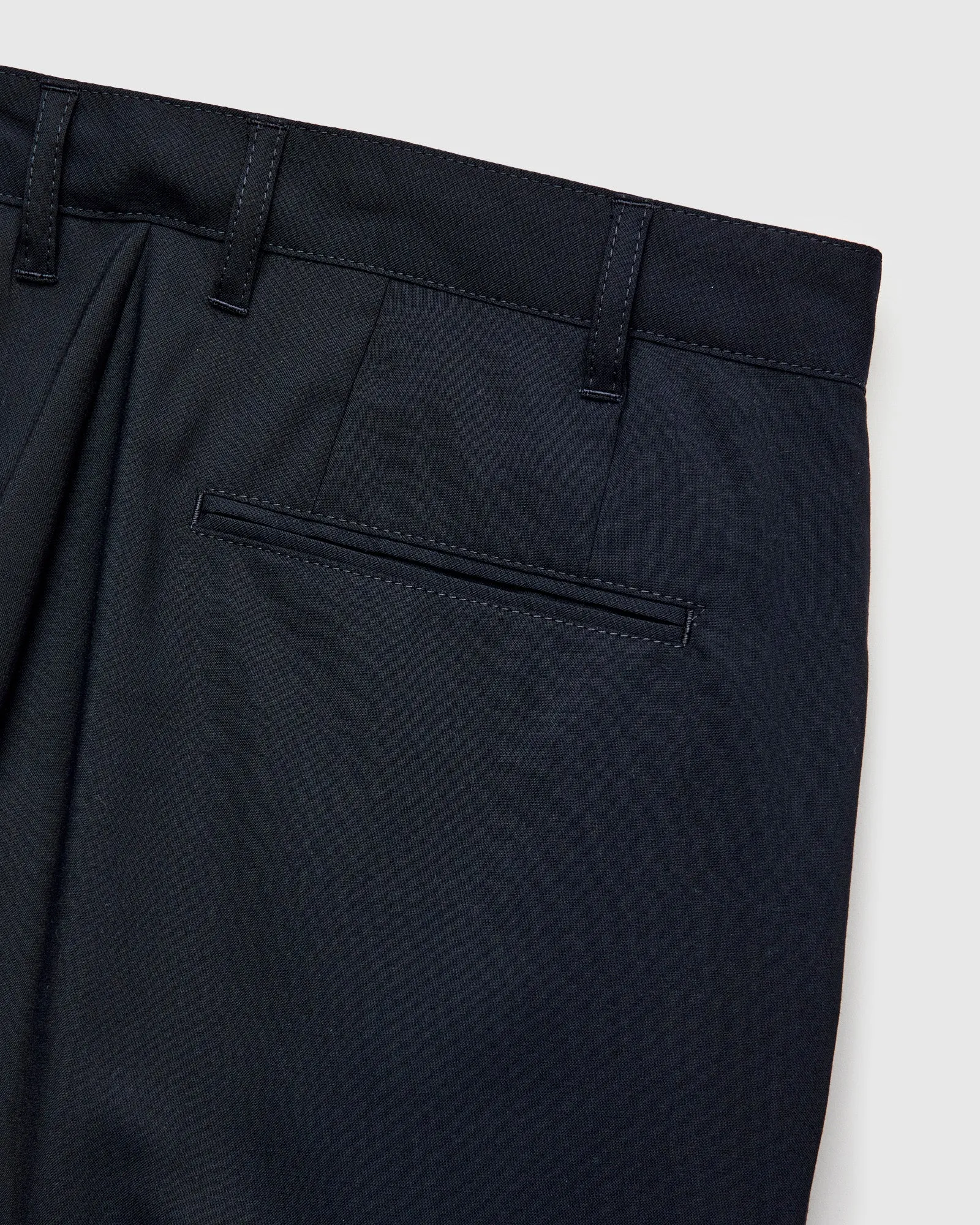 2-Pleat Tropical Wool Trousers in Dark Navy