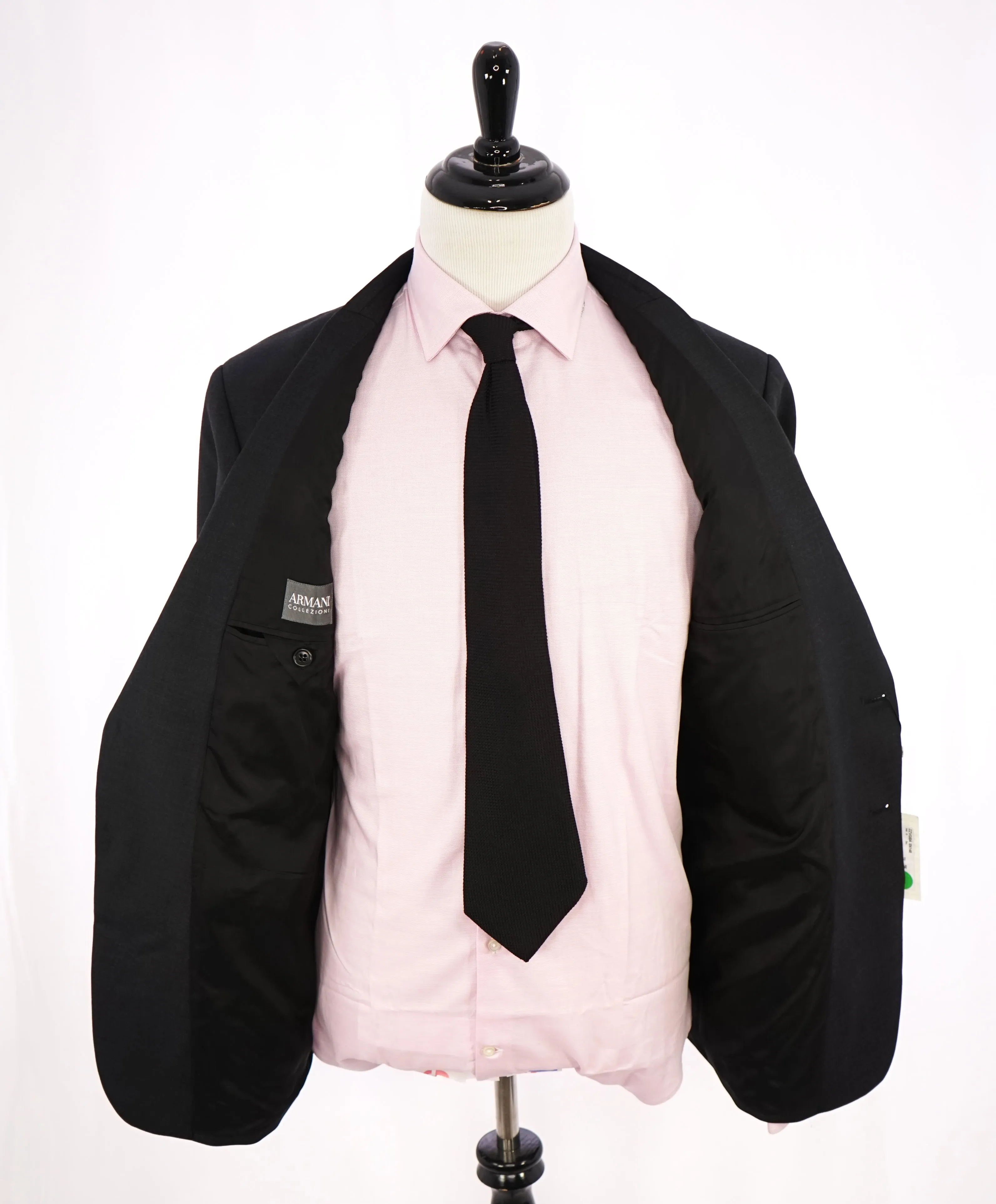 ARMANI COLLEZIONI - Classic Gray Charcoal Notch Lapel Suit - 48R