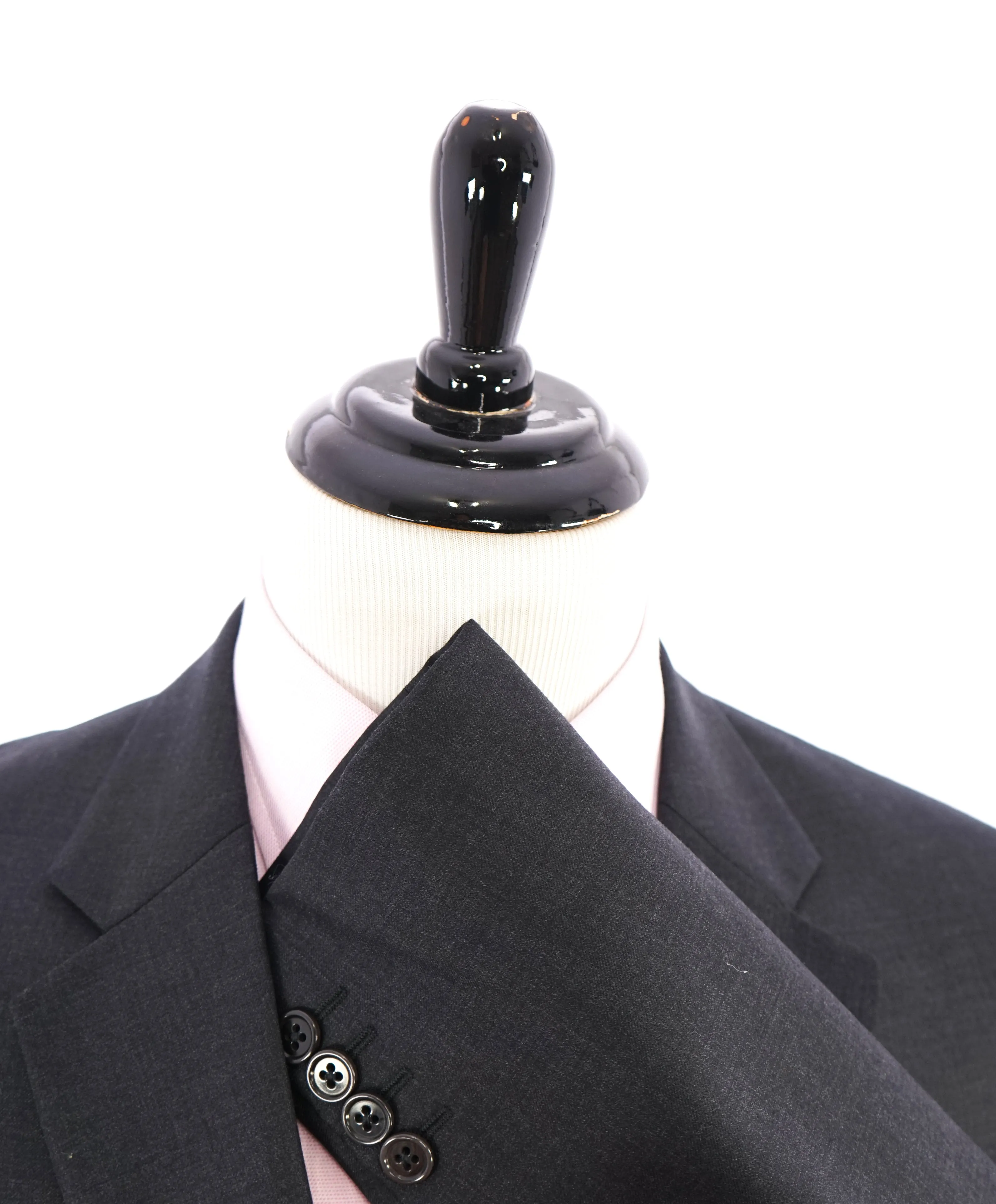 ARMANI COLLEZIONI - Classic Gray Charcoal Notch Lapel Suit - 48R