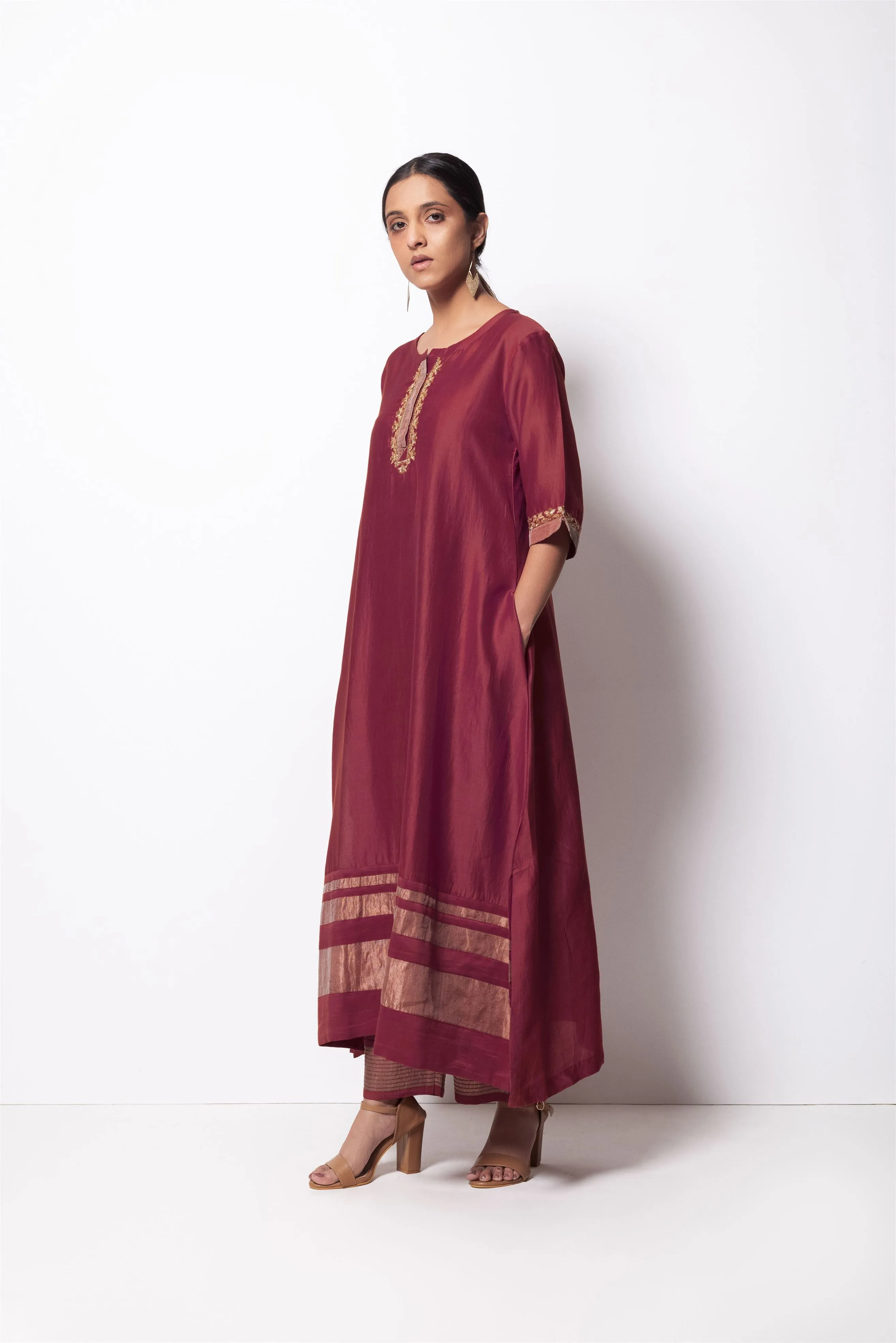 Bhavik Shah   I  Mira  Kurta Full Set - Kurta, Stole, Pants, With Slip Kurta - Handwoven Chanderi Silk, Stole - Chanderi & Zari, Pants - Cotton Silk MAUVE CH-SK-MA-23