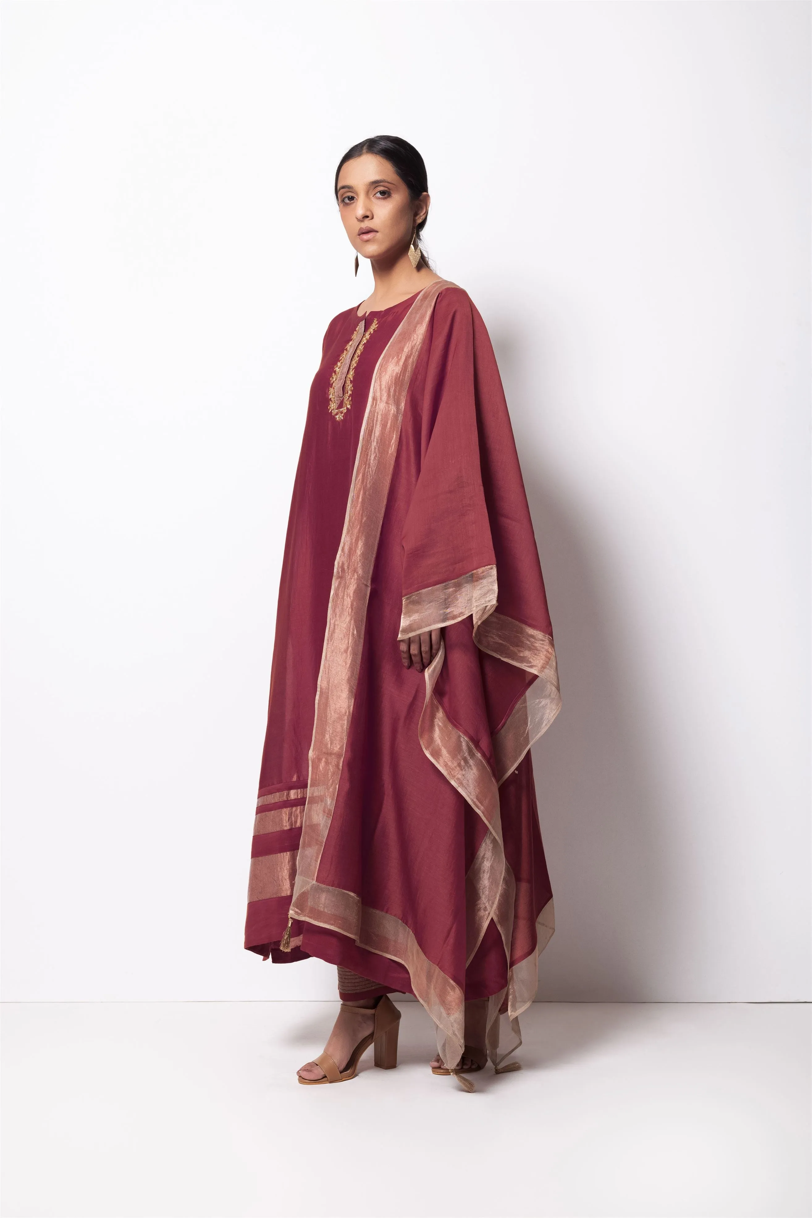 Bhavik Shah   I  Mira  Kurta Full Set - Kurta, Stole, Pants, With Slip Kurta - Handwoven Chanderi Silk, Stole - Chanderi & Zari, Pants - Cotton Silk MAUVE CH-SK-MA-23