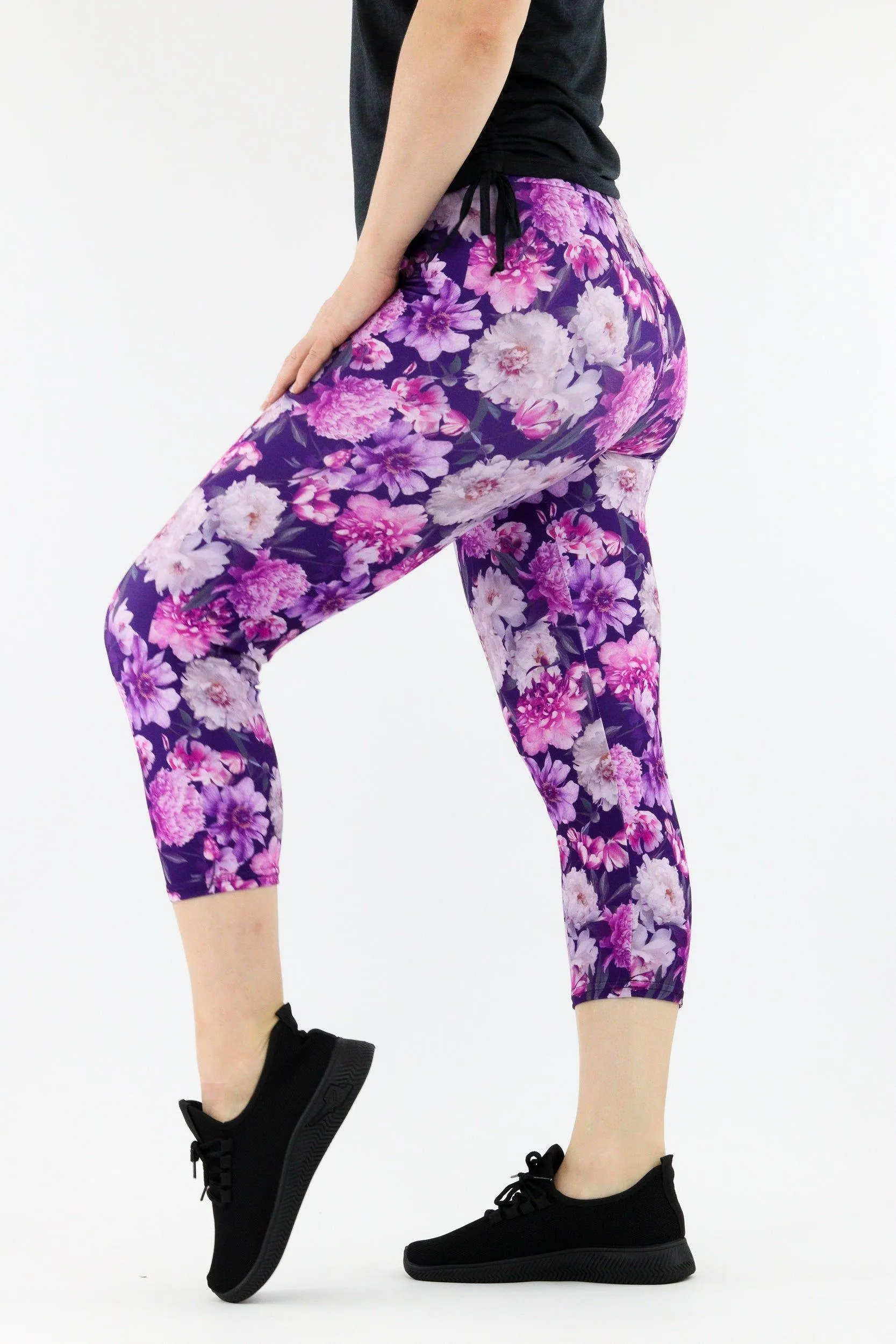 Blooming Art - Casual Capri Leggings
