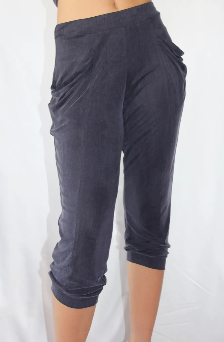 CAPRI Midnight Knit Pant