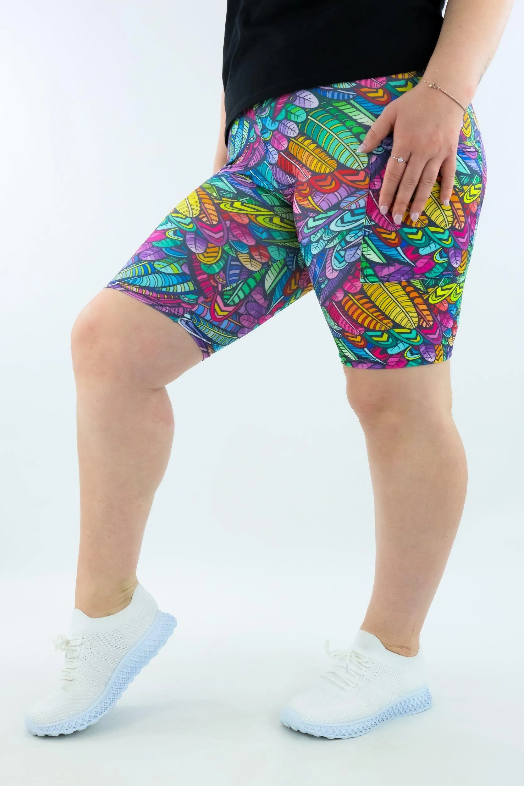 Feather Wild - Casual - Long Shorts - Pockets