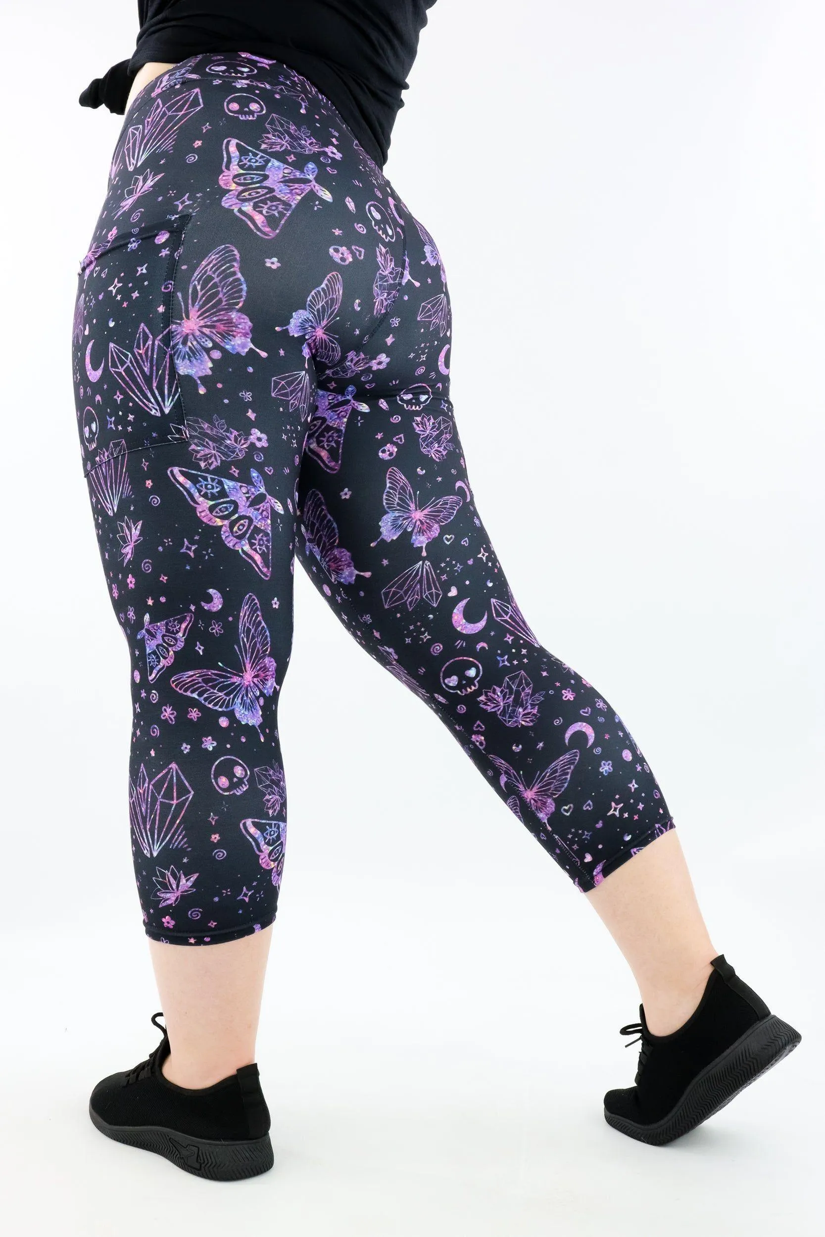 Glitter Witch - Casual - Capri Leggings - Pockets