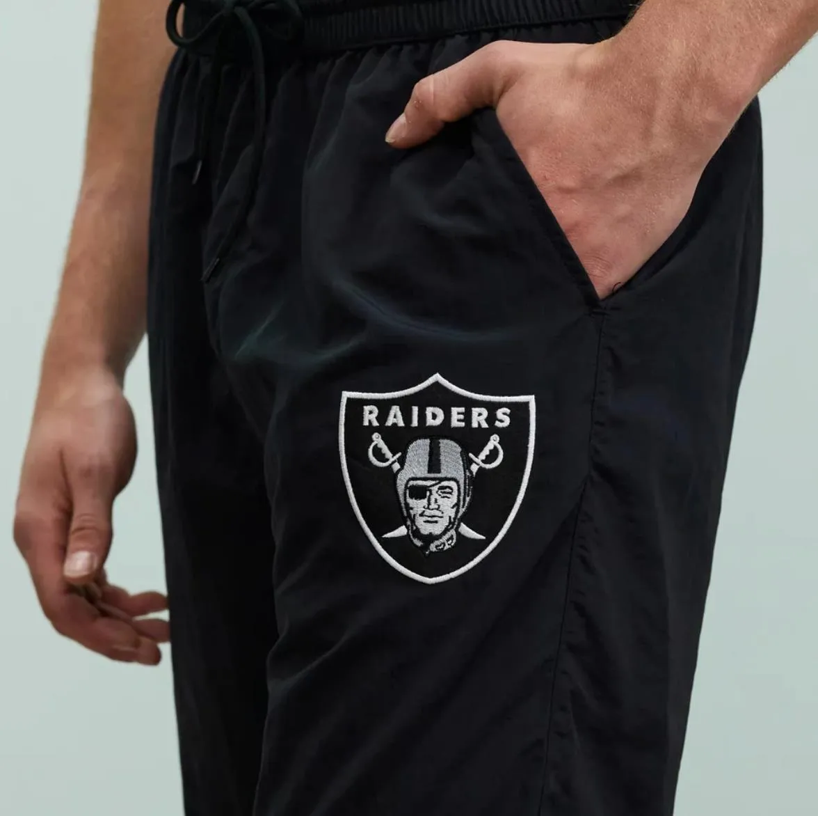 Majestic Mens Black Las Vegas Raiders Open Hem Toggle Trackies Size Medium (New)