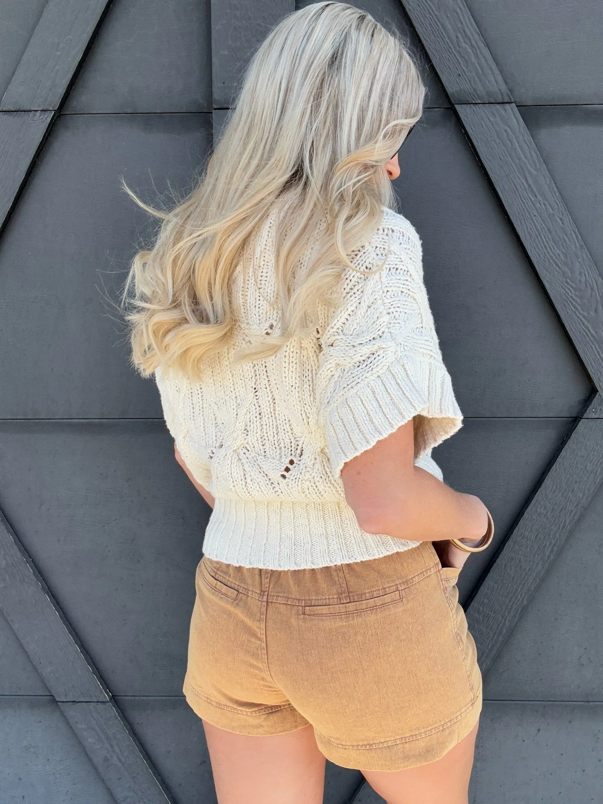 Mineral Washed Scrunch Shorts In Clay