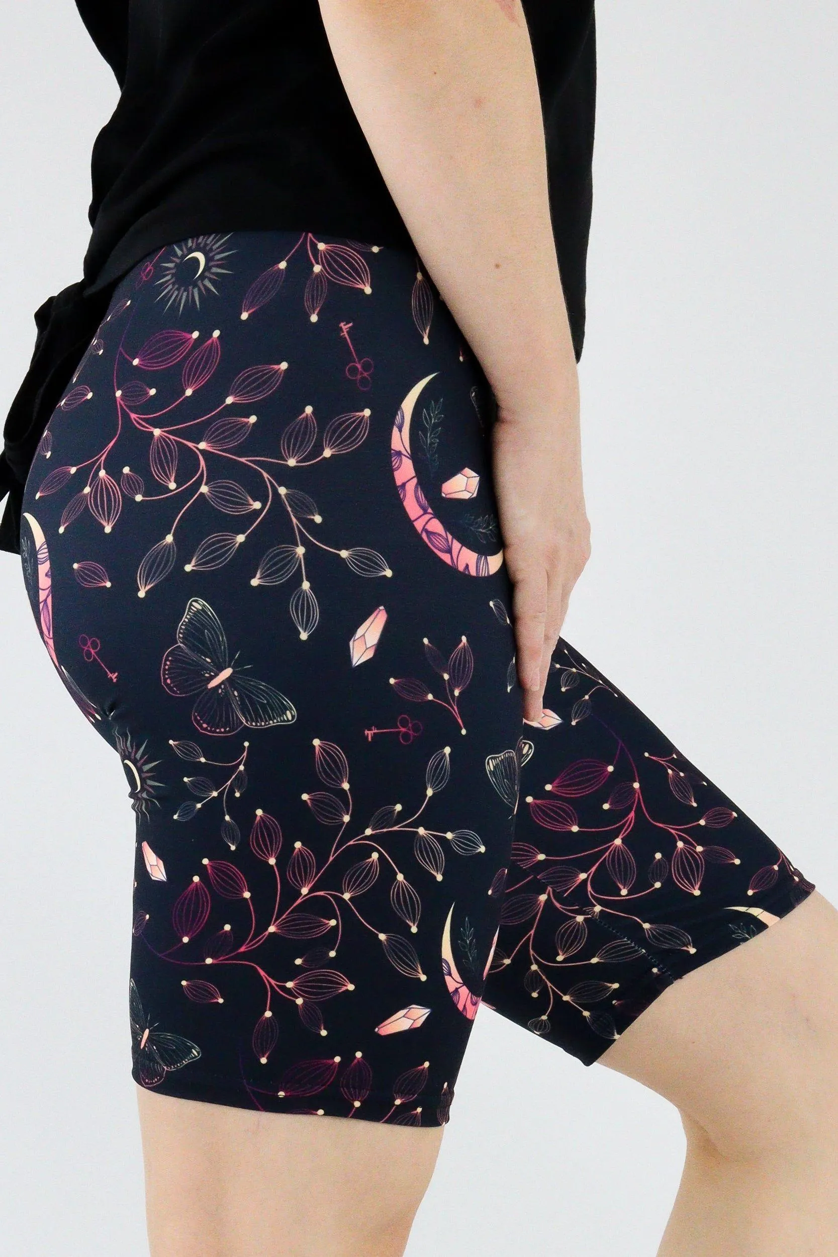 Mystical Fortunes - Casual - Long Shorts