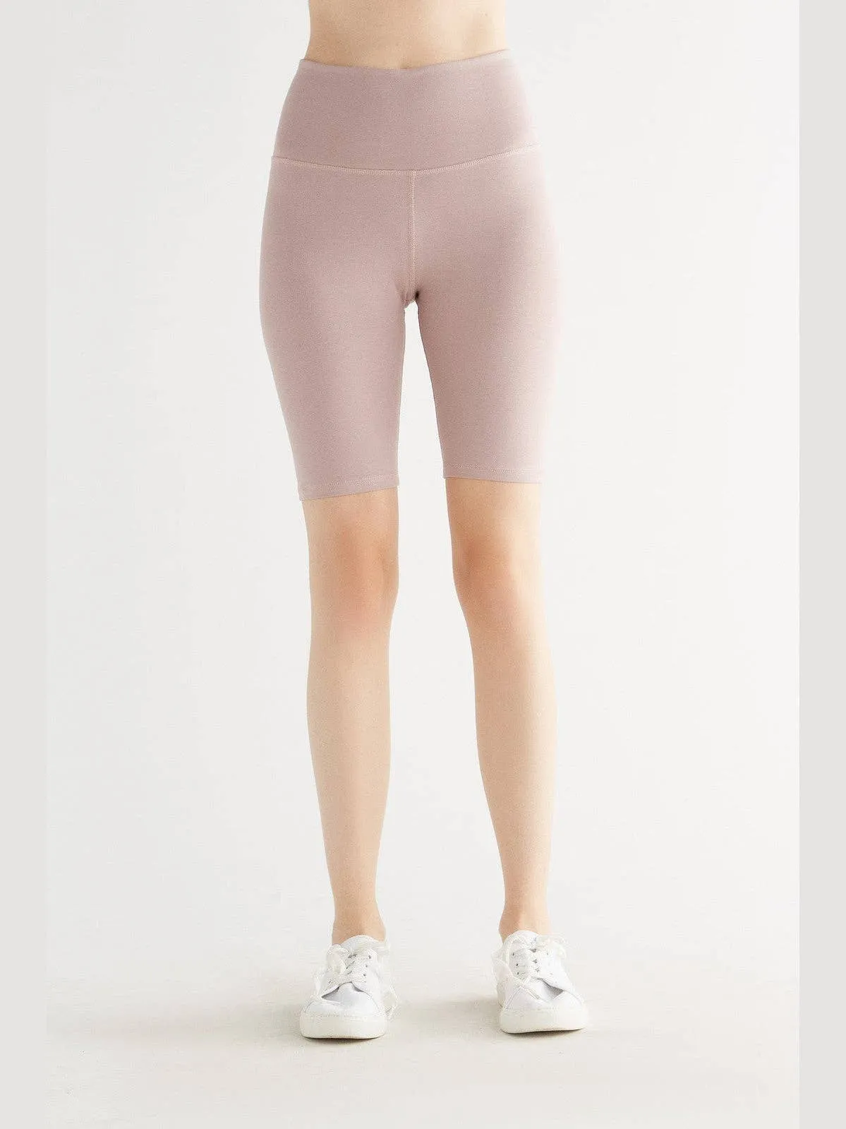 Organic Stretch Shorts: Womens