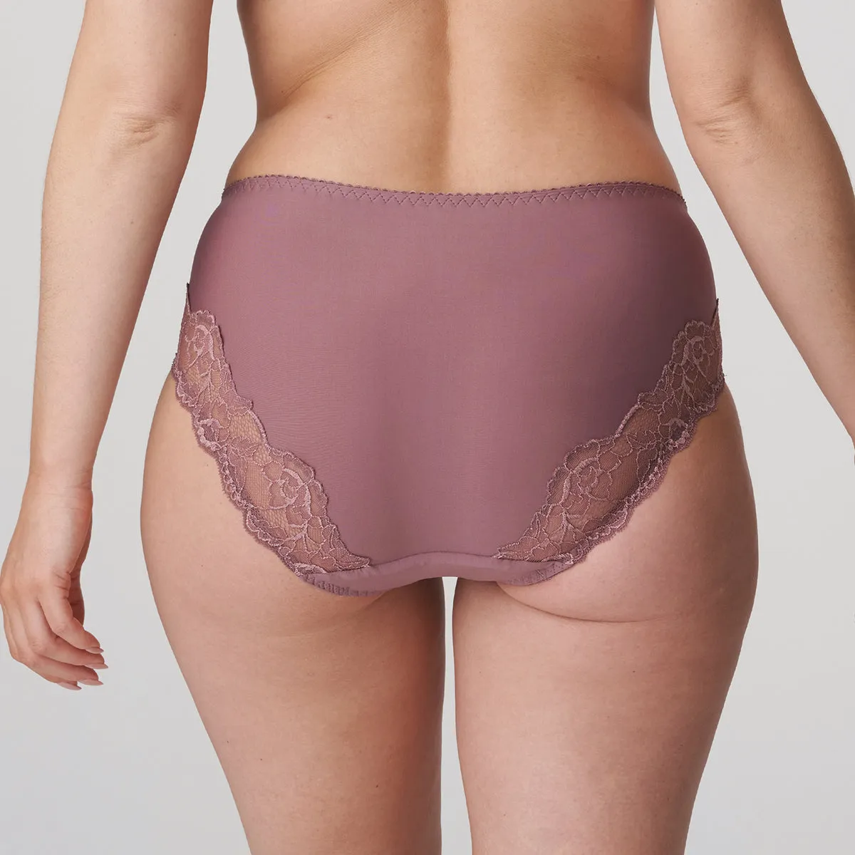 PrimaDonna Madison Full Brief