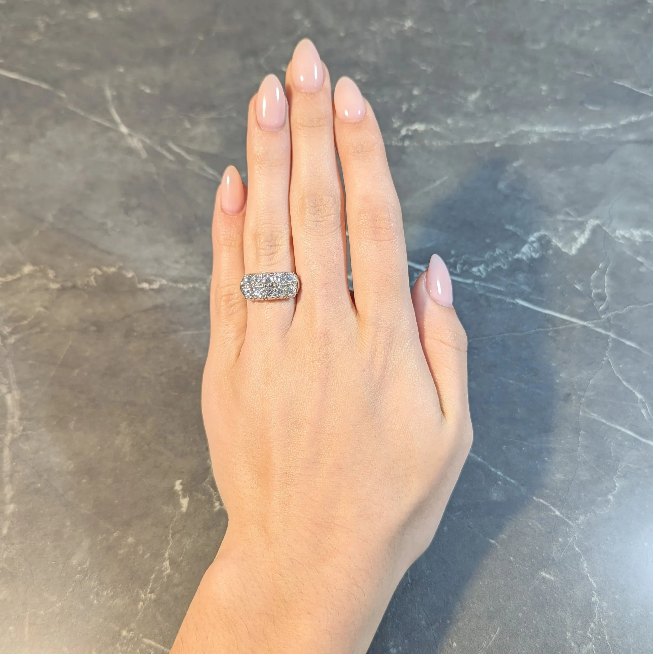 Retro 1.50 CTW Diamond 14 Karat White Gold Fishtail Vintage Band Ring