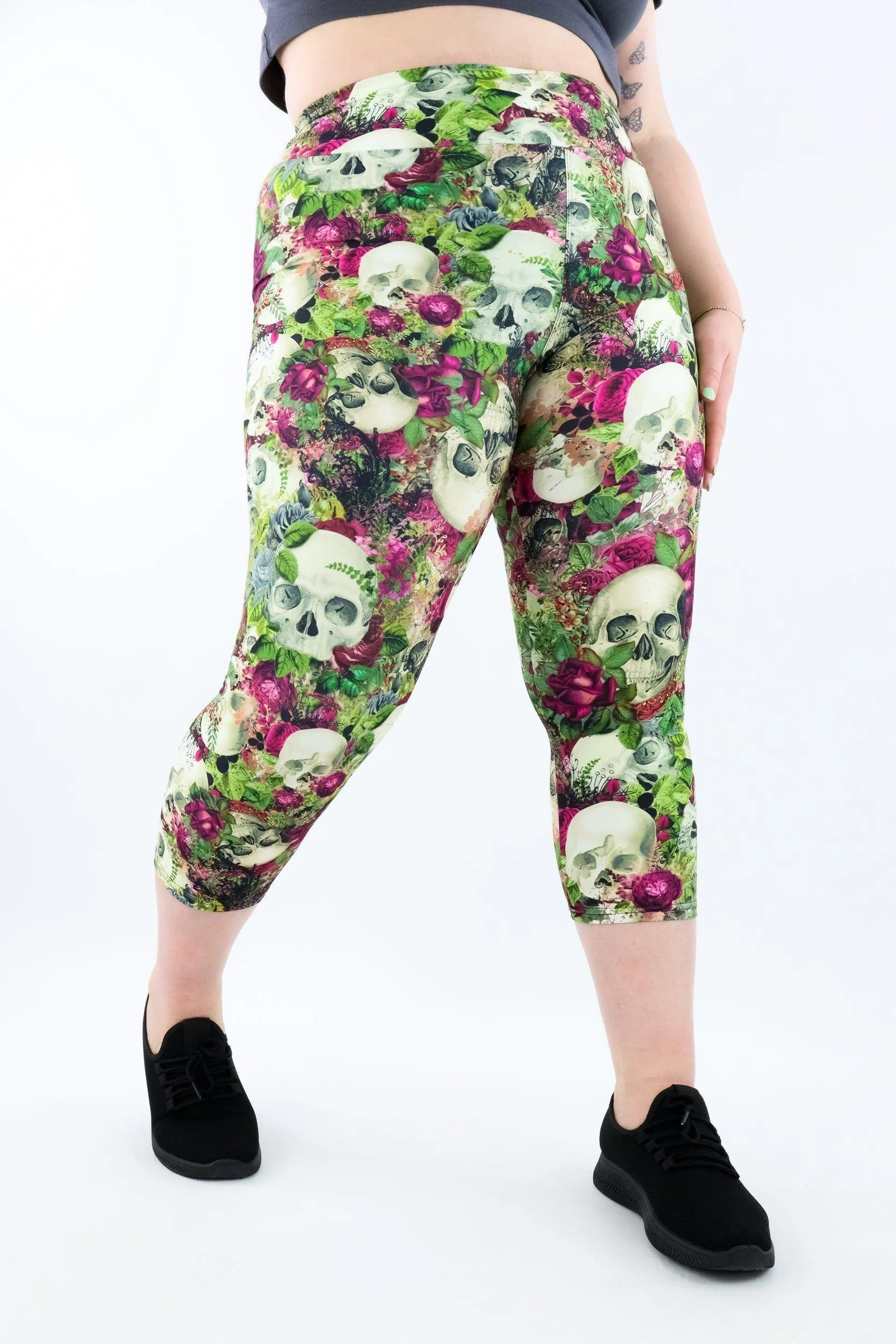 Skull Garden - Casual - Capri Leggings