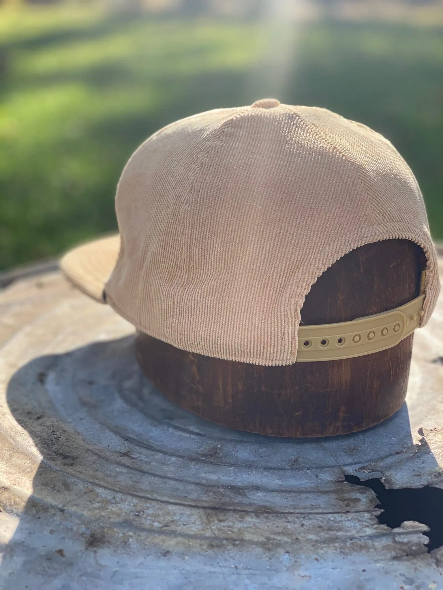 TAN CORDUROY SNAPBACK