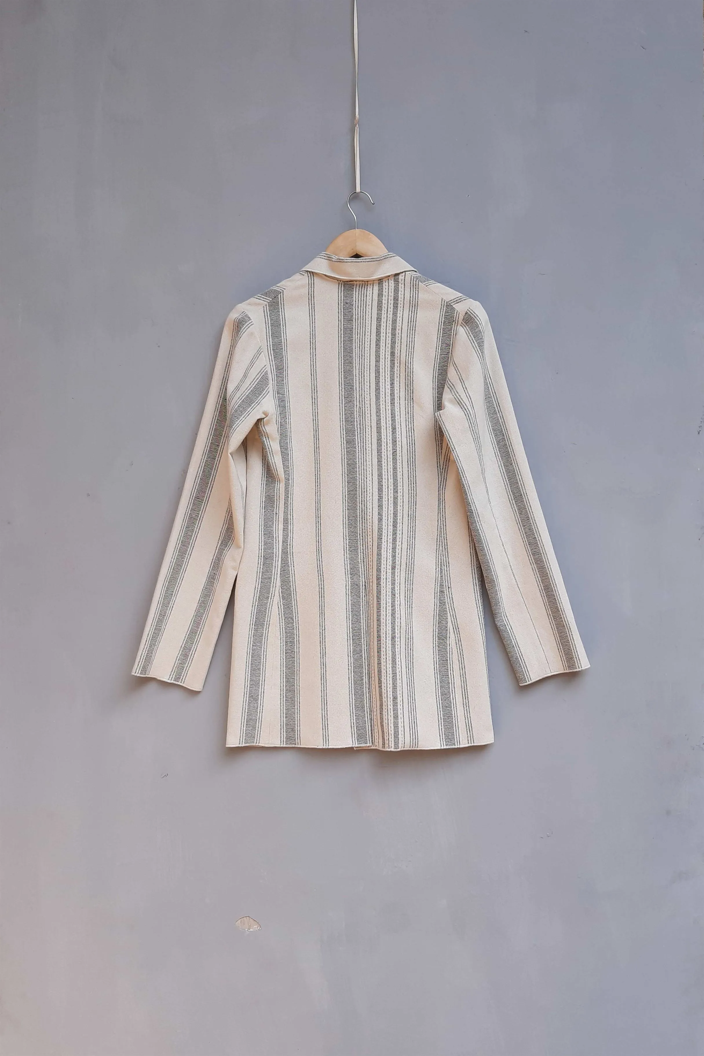 Urvashi Kaur   I   Okayama JACKET SLEET 100% handloom cotton Shell TESSELLATE- 36