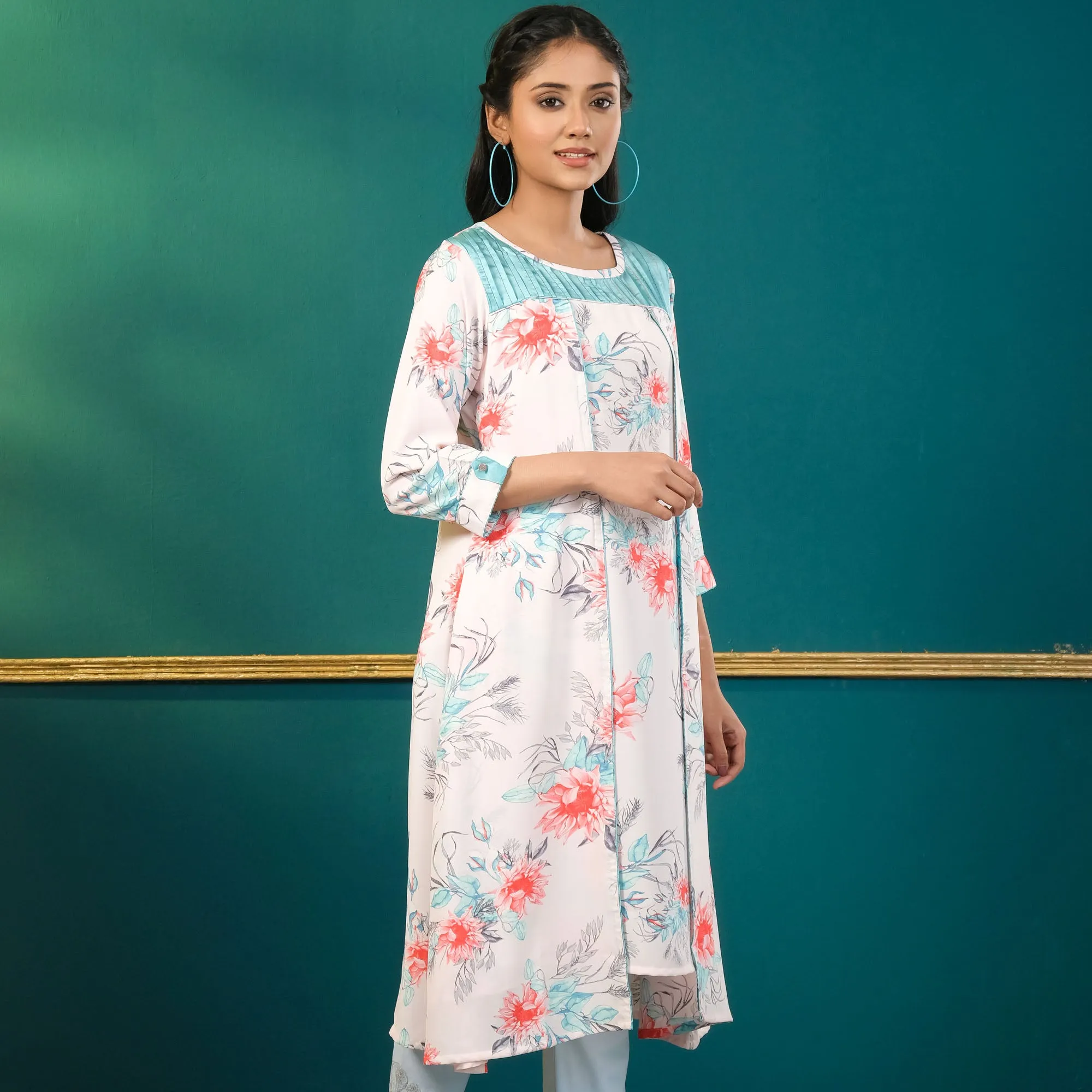 Women White & Red Printed Kurti