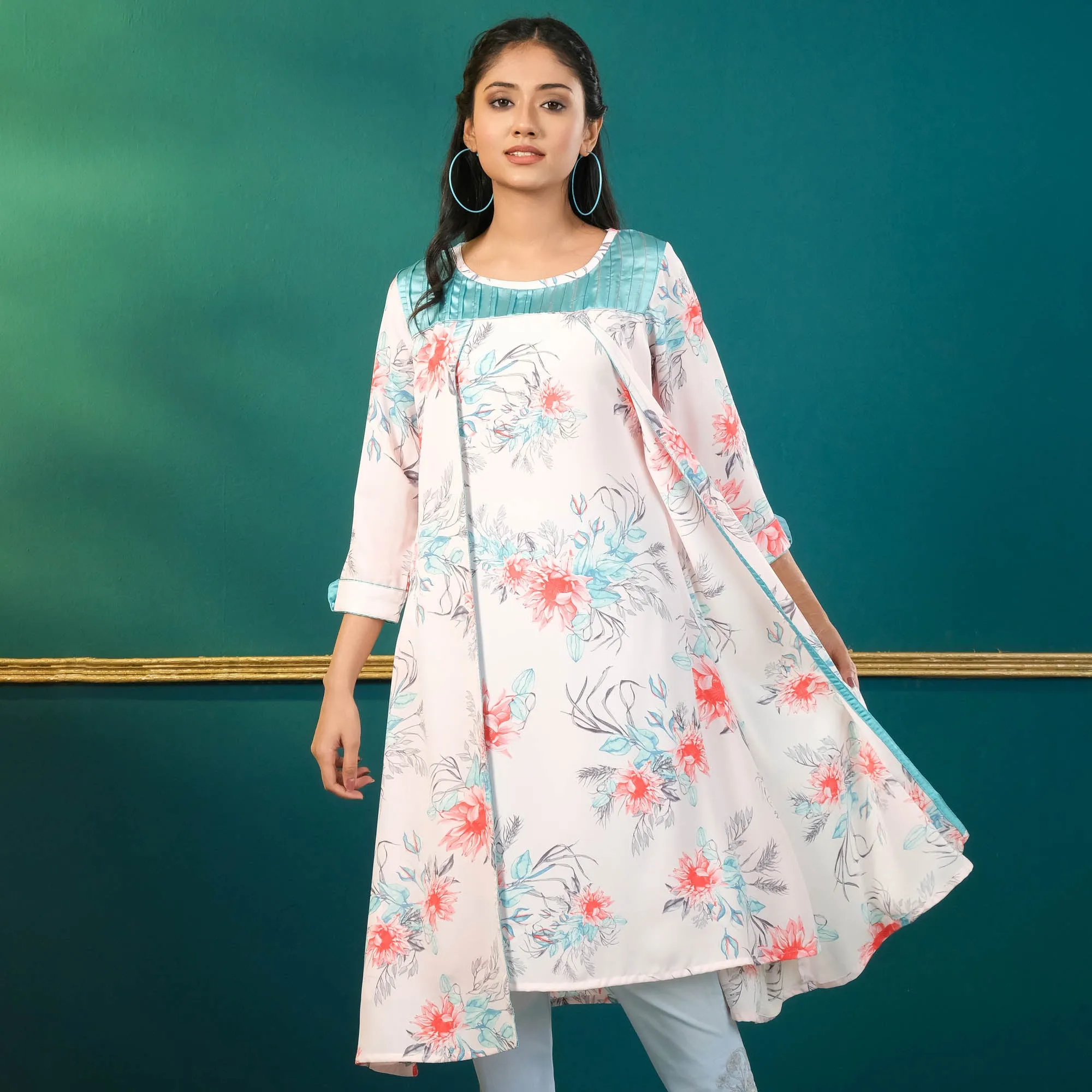 Women White & Red Printed Kurti