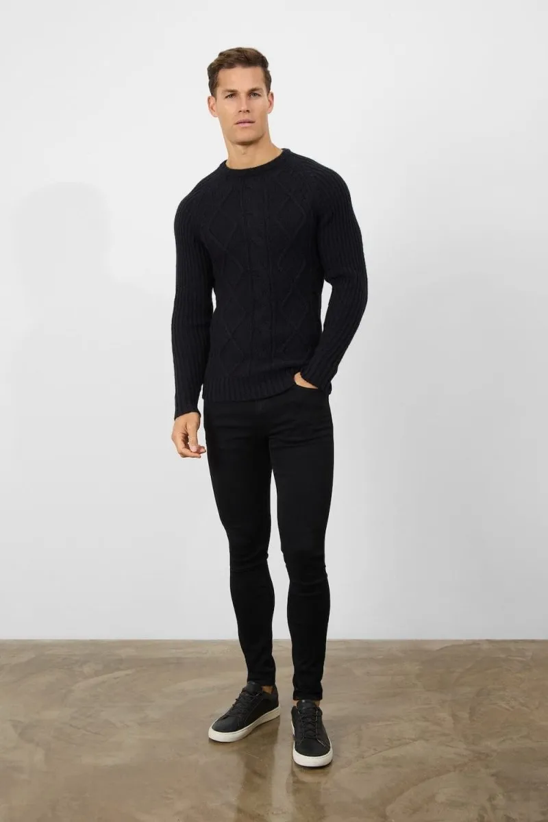 Wool Blend Chunky Cable Crew Neck in Black
