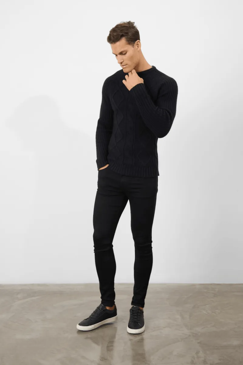 Wool Blend Chunky Cable Crew Neck in Black